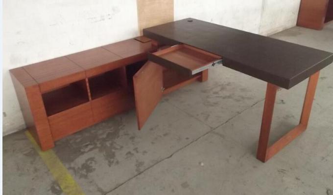 Escritorio de oficina en forma de L con los cajones de la diapositiva/Cherry Wood Desk montado 0