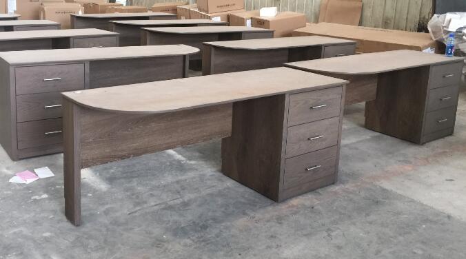 Completamente soporte de los muebles TV de Assambled, escritorio sólido del roble del top de la piedra 0