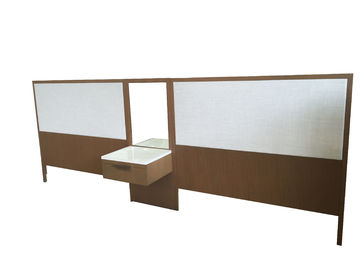 Un buen precio. Cabeceros del estilo del hotel del marco de madera de roble para las camas individuales con el soporte de la noche en línea