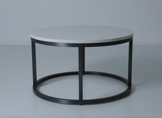 Un buen precio. Simple y elegante mesa de café redonda de piedra y base de acero para el salón en línea