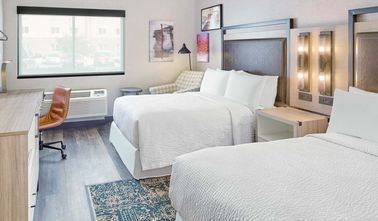comprar Muebles laminados del dormitorio del hotel de lujo de madera de roble del estilo americano para el hotel de Sheration de cuatro puntos Fabricación en línea