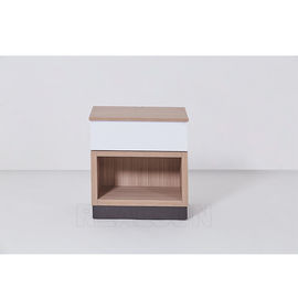 comprar Mesitas de noche de madera prácticas simples del hotel con un soporte de la noche de la cama de reina del cajón Fabricación en línea