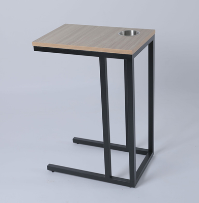 Un buen precio. Metal y tabla lateral de encargo de madera con el soporte de vaso del té en línea