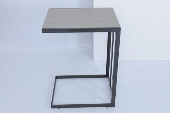 Un buen precio. Madera sólida y metal sala de estar personalizada C mesa lateral en hotel de lujo y casa en línea