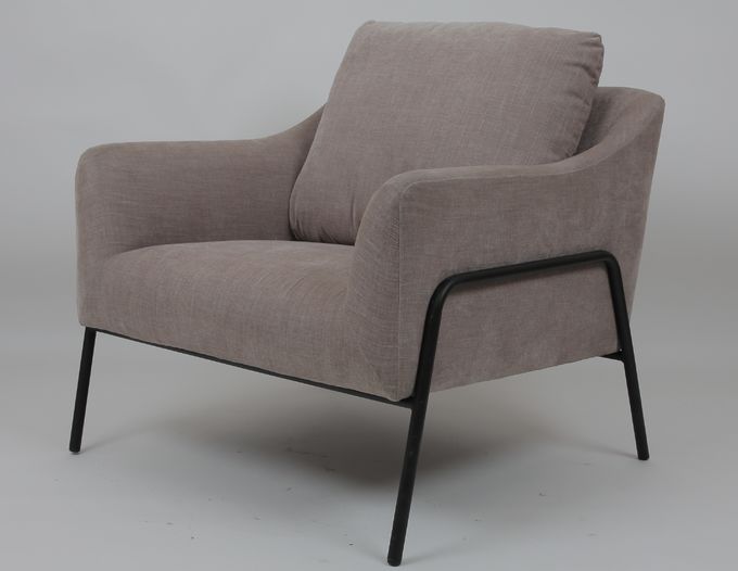 Marco metálico moderno de Sofa Upholstered Grey With Black de la sala de estar de la moda 2
