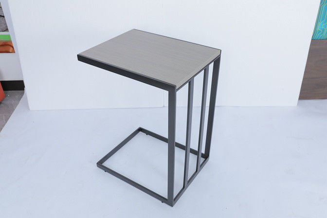 Madera sólida y metal sala de estar personalizada C mesa lateral en hotel de lujo y casa 3