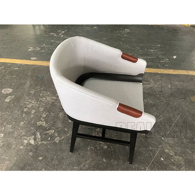 Silla de relajación modificada para requisitos particulares base de madera sólida de la silla del ocio de las nuevas de los apoyabrazos del ocio butacas de cuero modernas del acento para el hogar 0